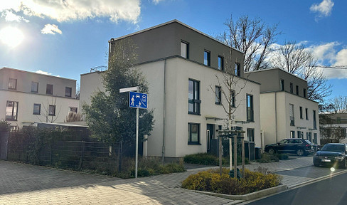 Buerscher Waldbogen: Doppelhaushälfte auf Eckgrundstück mit Wohnkeller, Wärmepumpe & Photovoltaik