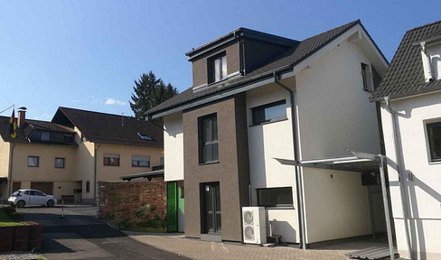 EFH, A+ Energiesparhaus, Erstbezug, Familienglück mit Garten, schöne Lage in Spielstr_0160.798 0 376
