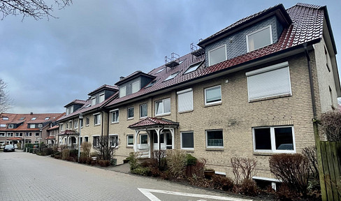 Modern 5-room maisonette apartment near Norderstedt city park