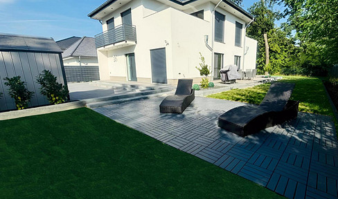 Spacious property with luxurious interior in Dallgow- Döberitz