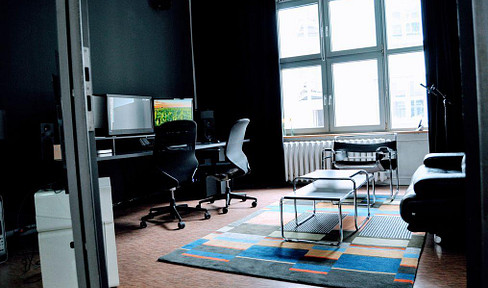 Office space in office loft in Berlin Mitte for subletting