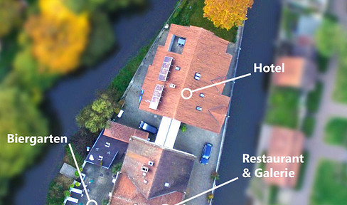 Provisionsfrei: Traumhaftes Inselgrundstück (2.132 qm) mit 3 Gebäuden (880 qm) - Nähe Europapark