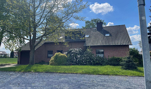 Large detached house in Holsen-Ahle for leasehold sale