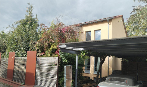 Detached house with conservatory, Speyer West