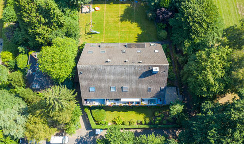 Provisionsfrei: Haus im Haus 6-Zimmer-Maisonette-Wohnung in Hamburg-Meiendorf