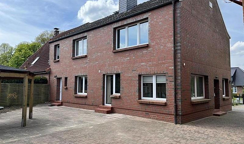 Doppelhaushälfte ca. 170 m² mit Scheune