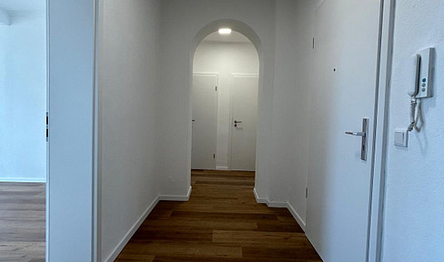Refurbished city apartment available immediately