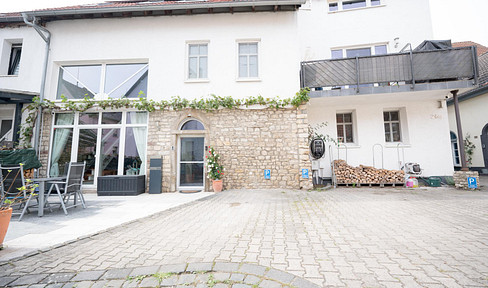 Apartment with historic charm - converted cowshed in Hochborn - 145 m² living space