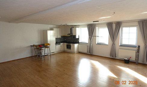 Exceptional 2-room apartment in the quiet city center of Linz