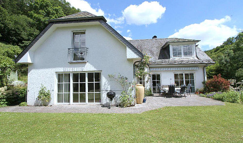 Luxuriöses englisches Landhaus, provisionsfrei