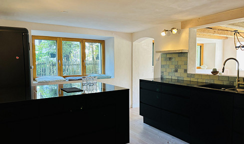 Rare LIEBHABEROBJEKT: Beautiful ecologically renovated farmhouse to live self-sufficiently