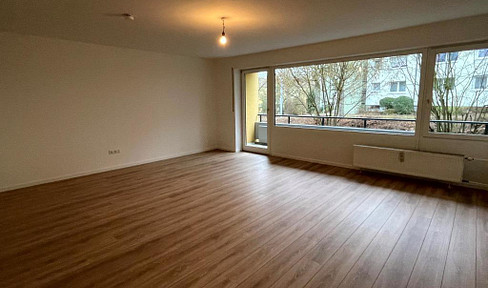 *Provisionsfrei* Moderne 3,5-Zimmer Erdgeschosswohnung mit Garage und großem Balkon