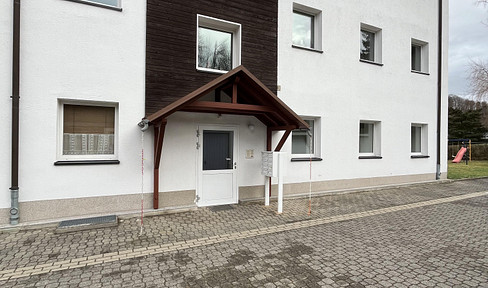 bright 4-room apartment on the first floor in Chemnitz-Klaffenbach