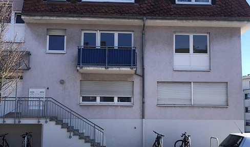 FREE OF PROVISION - Central 3-room apartment with balcony, parking space and perfect connections