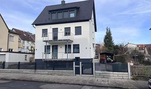 Refurbished detached house with garden in sought-after location in Stuttgart-Weilimdorf