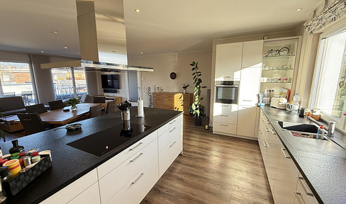 Brokerage free! 4-room fast new build in top location on Niendorfer Markt
