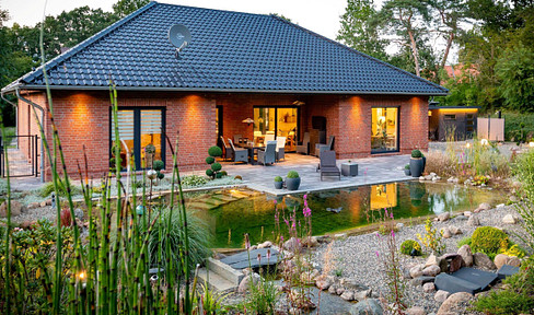 Top energy-efficient bungalow, high-quality and modern