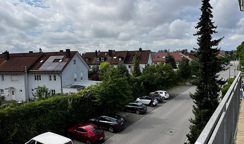 360m2 gut isolierte+beheizte Halle +40-520m2 TOP Büro-, Schulungs-, Ausstellungsflächen.