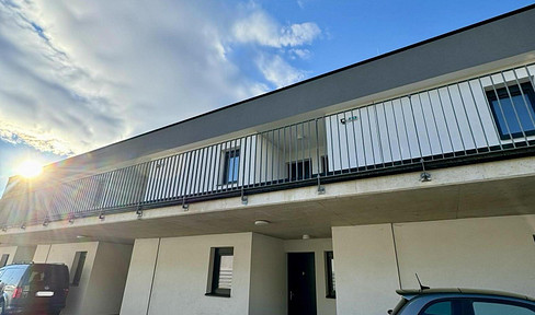 Luxury apartment with balcony, terraced house style