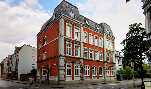 Bright 3-room apartment in a central location in Neumünster!