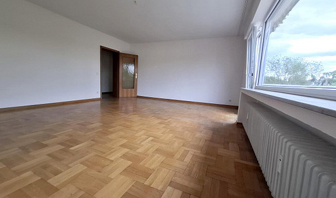 Quiet 3-room apartment near the Rhine with large sunny balcony (line 16)