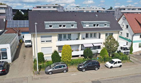 Top moderne 4.5 Zimmer Wohnung mit grossem Balkon, inklusive Stellplatz und Kellerabteil