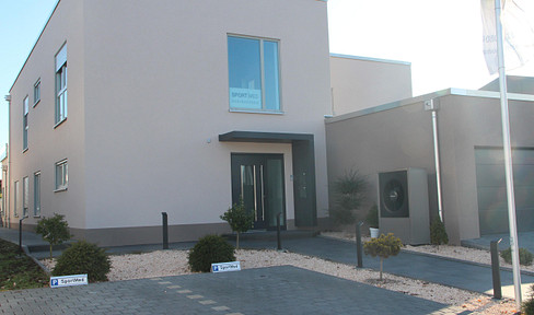 High-quality office space in an attractive location, excellent transport links 1st floor 125.3 sqm Nieder-Olm Gewerbe G.