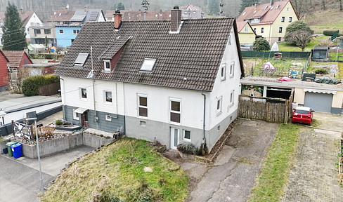 *WITHOUT PROVISION* Bargain! incl. 100m² living space, double garage, terrace, shed, garden, and much more.