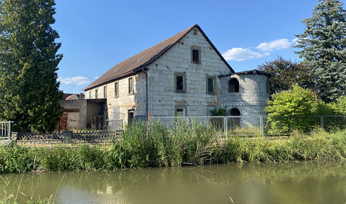 Historic country house in an idyllic location