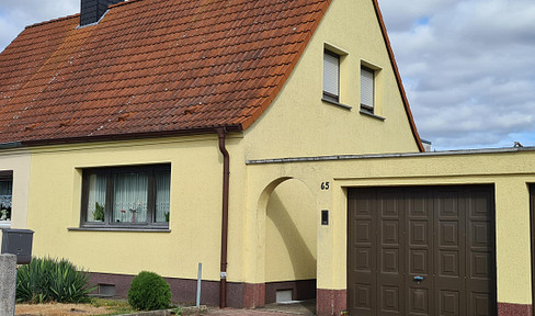 Doppelhaushälfte in ruhiger Lage