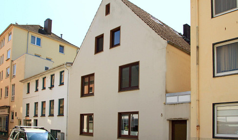 Anlageobjekt: Mehrfamilienhaus mit 3 Wohneinheiten im Zentrum von Bremerhaven