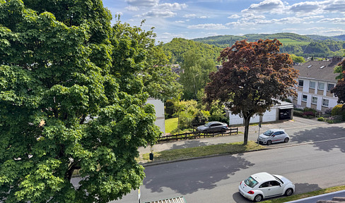 Nur mit WBS, Mindestbelegung 2 Personen!!! Kautionsfreie Dachgeschosswohnung in Oestrich