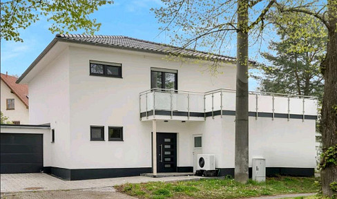Solid new-build urban villa with garage Bicycle room Roof terrace 2 terraces 2 bathrooms