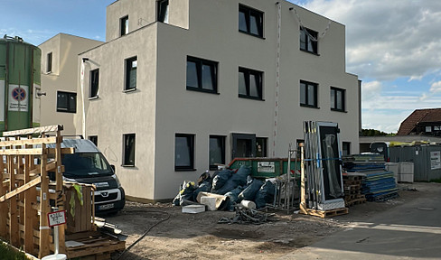 Erstbezug Neubau Doppelhaus KFW40 (Nur noch 1 Wohneinheit frei!)