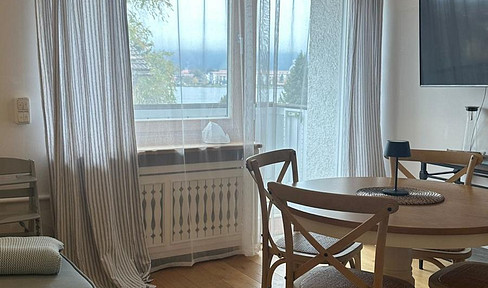 Exclusive, as-new furnished 3-room apartment with lake and mountain views