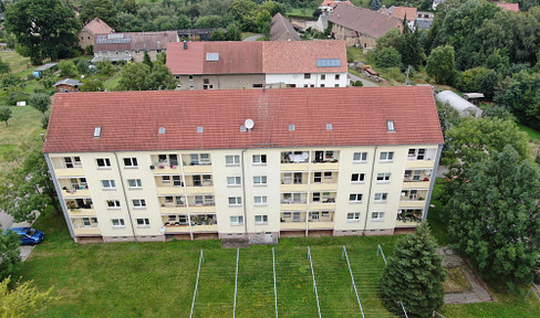 7 units, one staircase, 408 sqm living space, prefabricated building from 1989 in idyllic location