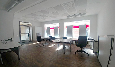 No commission! Office with warehouse / garage 114 sqm in Lörrach for sale