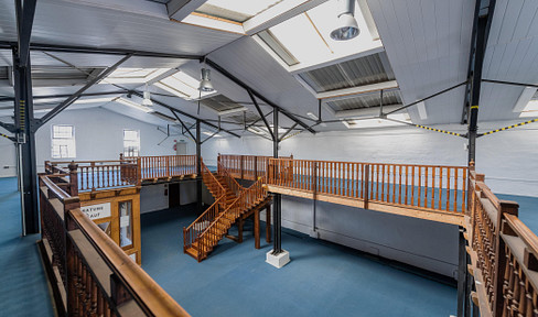 Commercial Hall Workshop Warehouse
