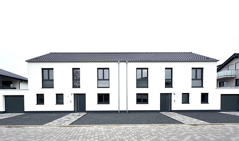 Moderne Doppelhaushälfte mit sonnigem Garten in Heinsberg-Porselen