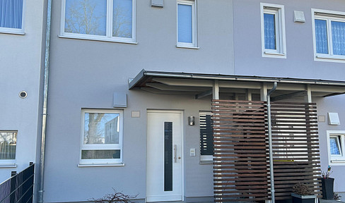 Hochwertiges Reiheneinfamilienhaus mit Bergblick