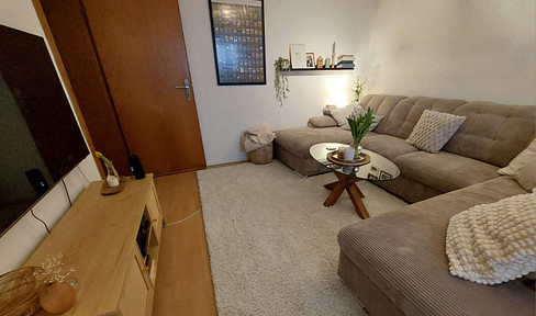 Beautiful 2-room apartment with balcony near Willi-Brandt-Platz for rent