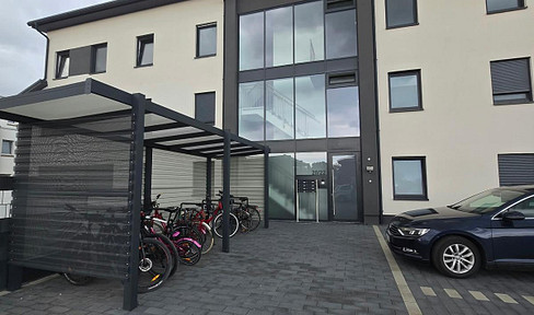 Stillvolle 4-Zimmer EG Neubauwohnung KFW 40 (Wärmep.+PV) mit Terrasse, Garten, Parkplatz