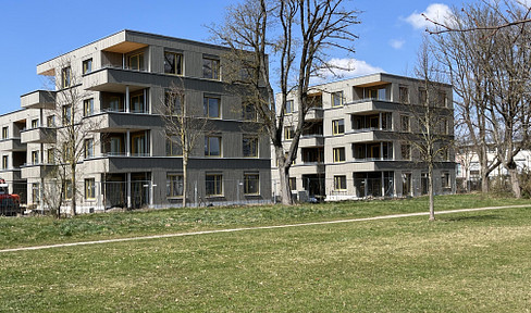 Helle 2 Zimmer Wohnung mit großer Loggia am Sheridanpark