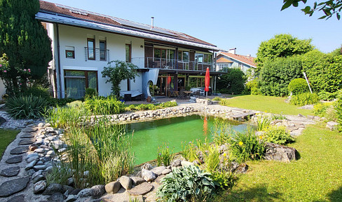 Großes Architekten Haus mit Schwimmteich, provisionsfrei