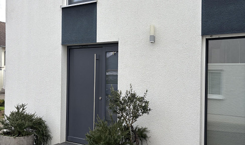 Verkaufe modernes Einfamilienhaus A+ von privat