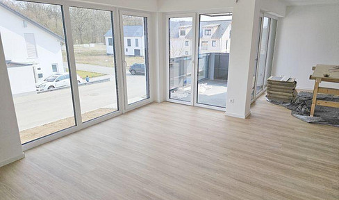 Erstbezug - sehr schöne, helle 3,5 Zi- Wohnung mit Balkon, EBK und TG in Möckmühl