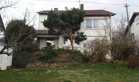 Two sunny 4-room apartments in 2-family house with large garden plot, each