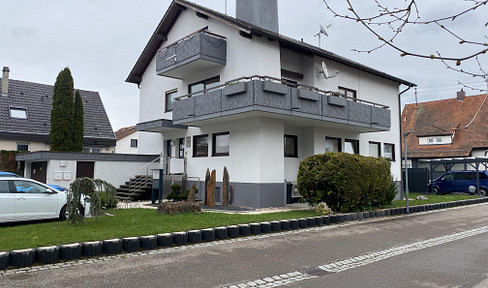 Geräumige 3-Zimmer-Wohnung mit zwei Balkonen und Garage in Salach