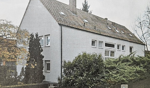 Traumhaft schöne, neu renovierte 3 Zimmer Wohnung in gehobener Lage mit großem Balkon