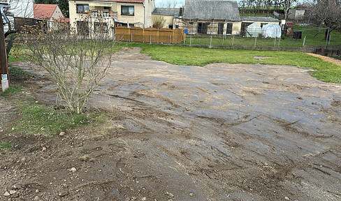 Well located building plot in Stauchitz